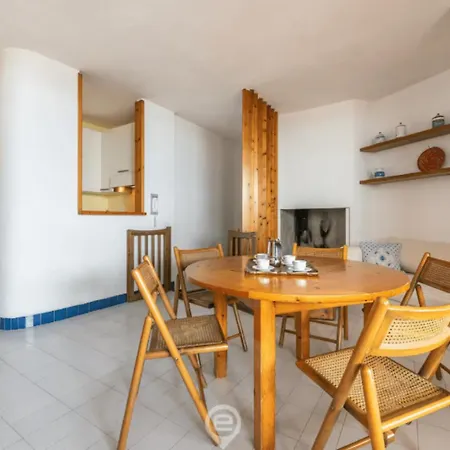 Waterside Oasis House 维拉西米乌斯