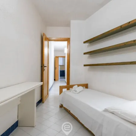 Waterside Oasis House 维拉西米乌斯