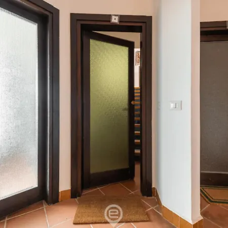 度假居 Waterside Oasis House 维拉西米乌斯